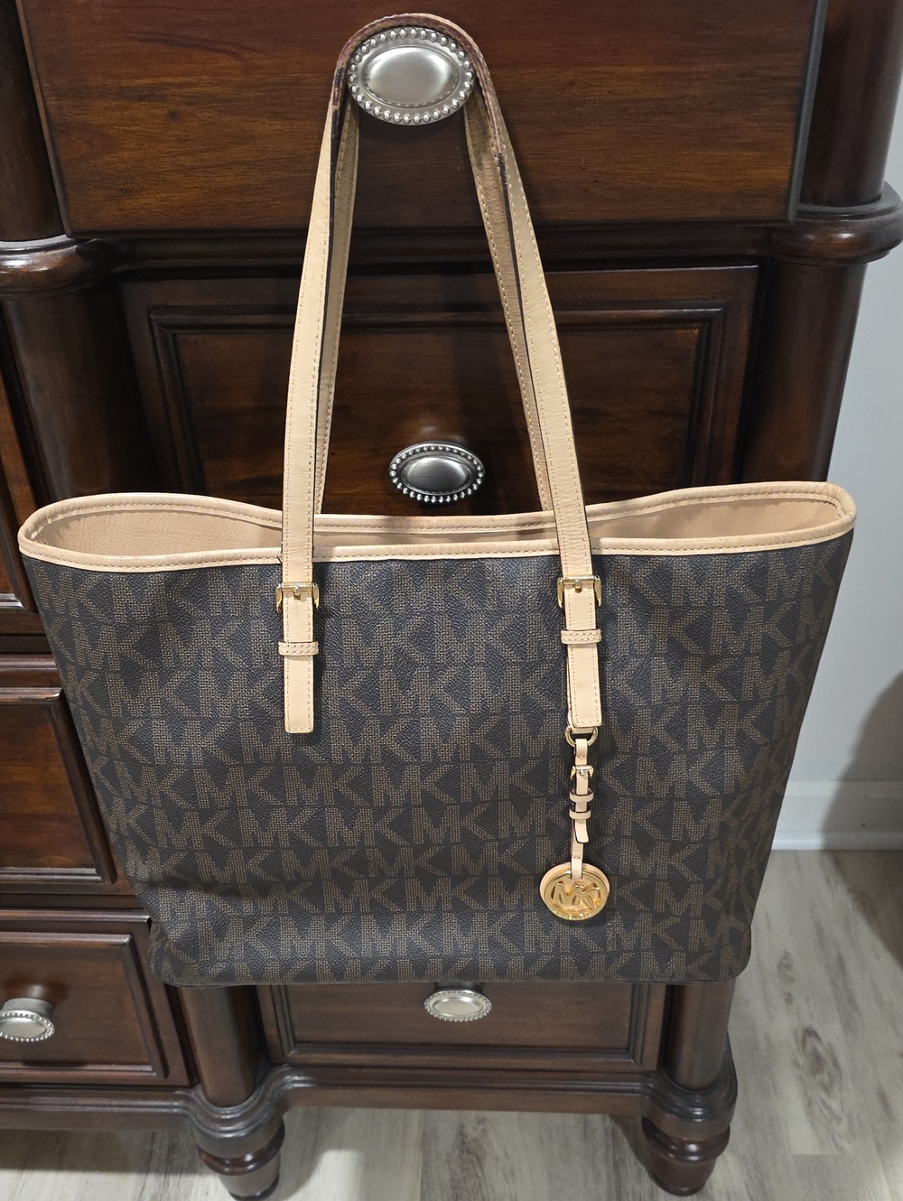 Michael Kors Brown Jet Set Large Logo Tote Tan Trim MK Gold Charm